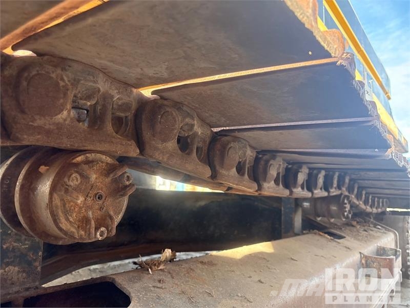 CAT 322L Kāpurķēžu ekskavatori