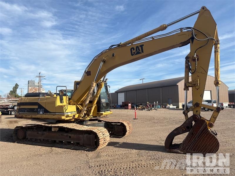 CAT 322L Kāpurķēžu ekskavatori