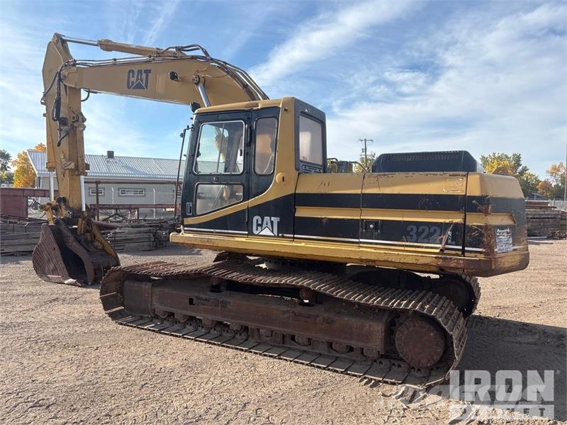CAT 322L Kāpurķēžu ekskavatori