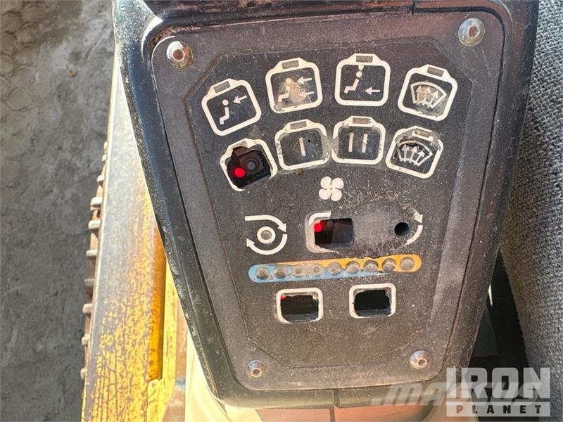 CAT 322L Kāpurķēžu ekskavatori