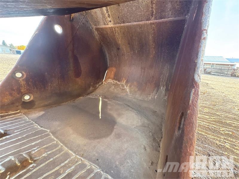 CAT 322L Kāpurķēžu ekskavatori