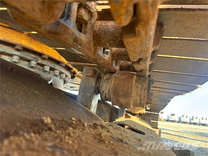 CAT 322L Kāpurķēžu ekskavatori