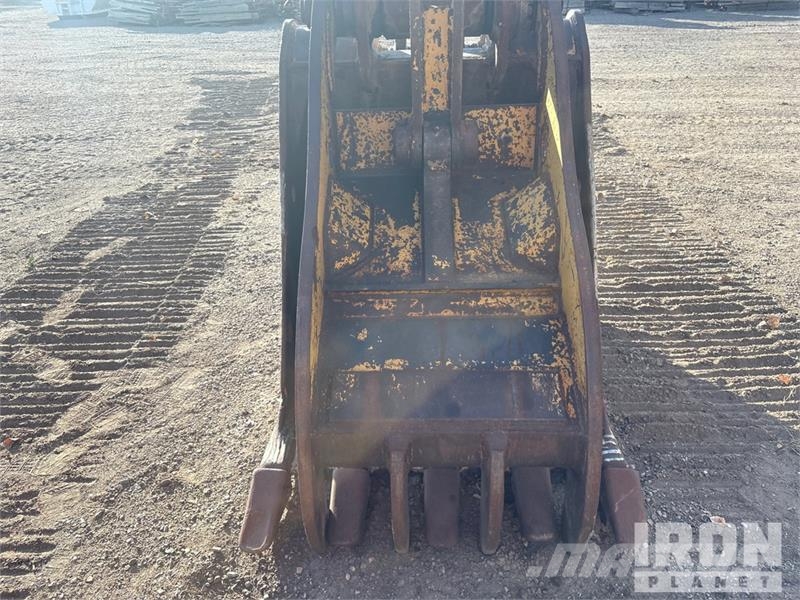 CAT 322L Kāpurķēžu ekskavatori