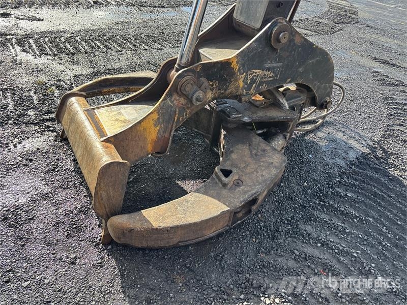 CAT 324DFMLL Heel Boom Log Loader لوادر بذراع مفصلي