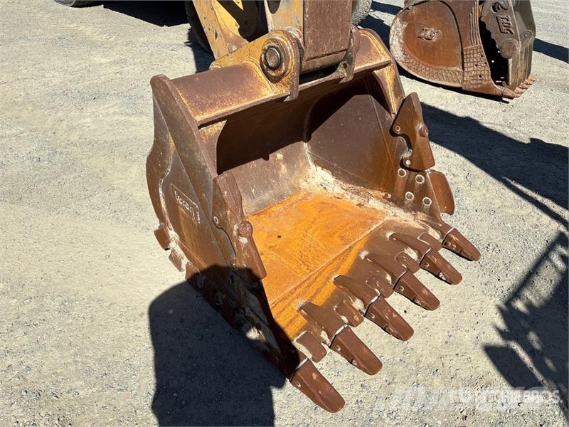 CAT 325 Tracked Excavator Roomikekskavaatorid