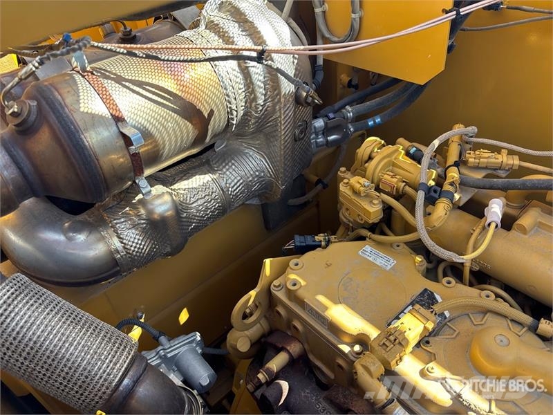 CAT 325 Tracked Excavator Roomikekskavaatorid
