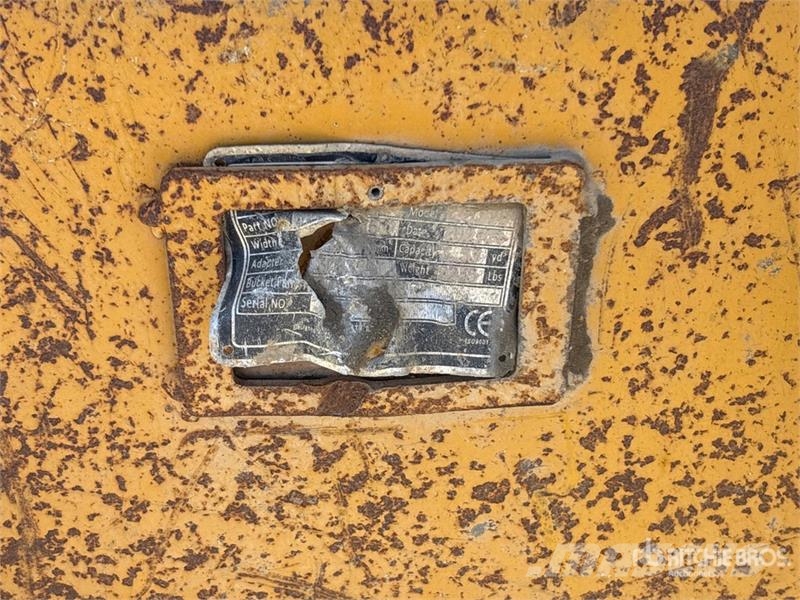 CAT 325 Tracked Excavator Roomikekskavaatorid
