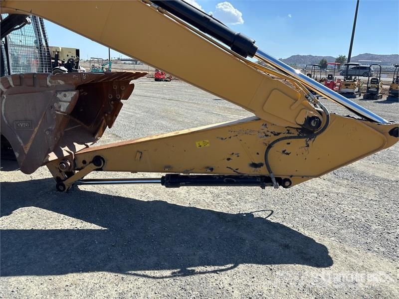 CAT 325 Tracked Excavator Roomikekskavaatorid
