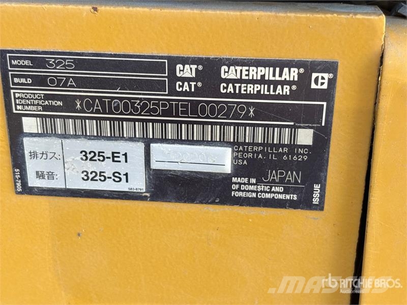 CAT 325 Tracked Excavator Roomikekskavaatorid