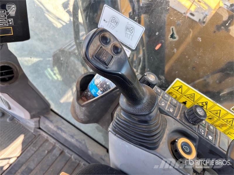 CAT 325 Tracked Excavator Roomikekskavaatorid