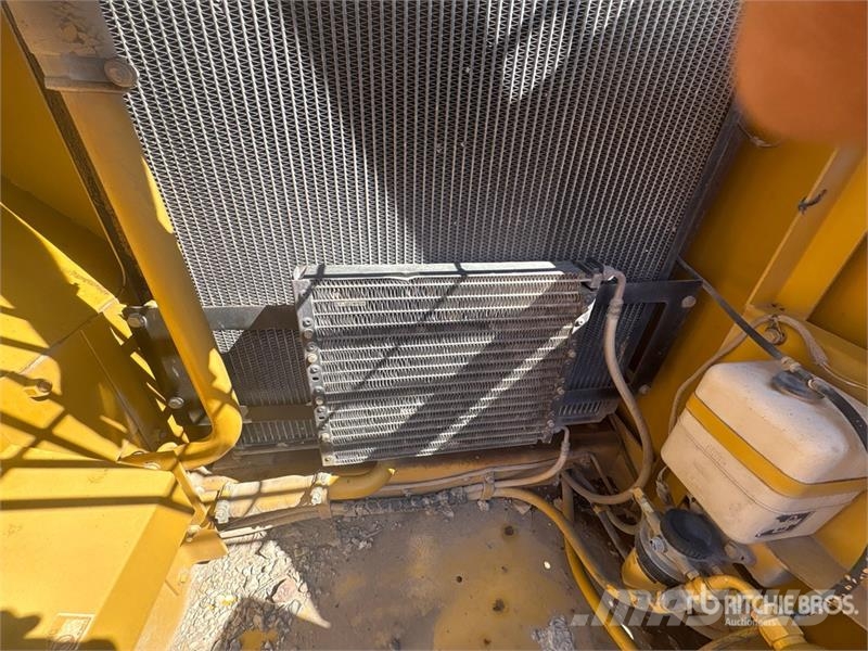 CAT 325B L Crawler excavators
