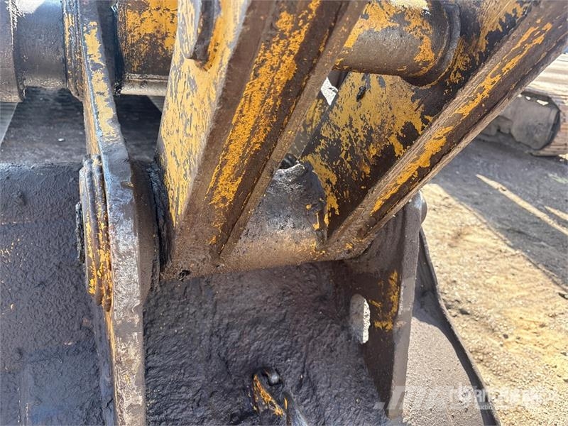CAT 325B L Crawler excavators