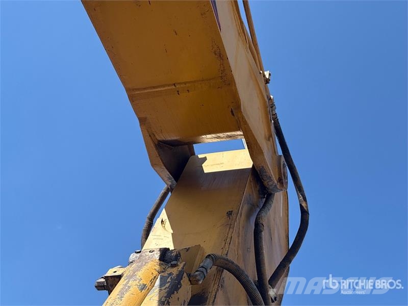 CAT 325B L Crawler excavators