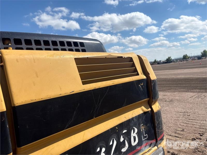 CAT 325B L Crawler excavators