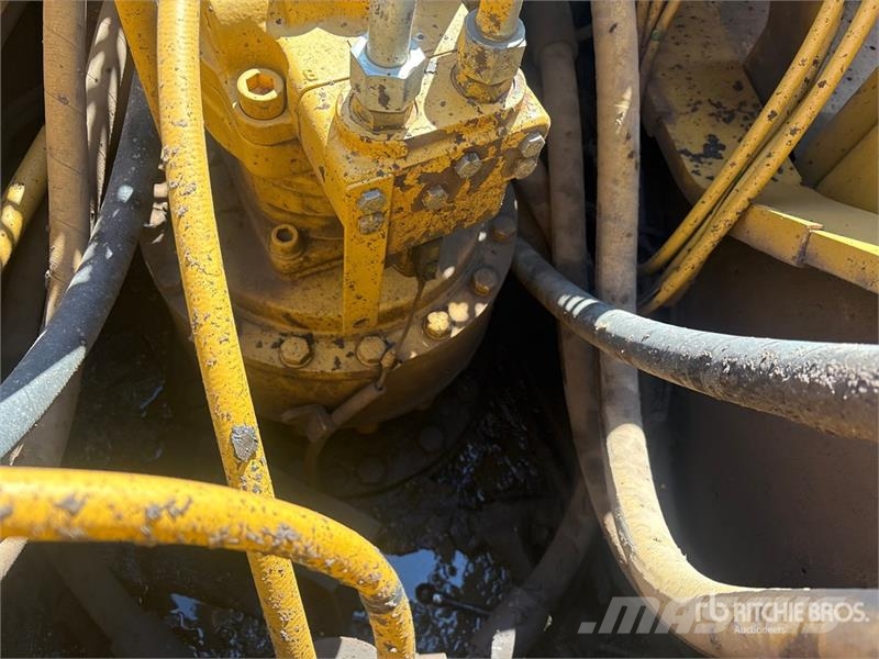 CAT 325B L Crawler excavators