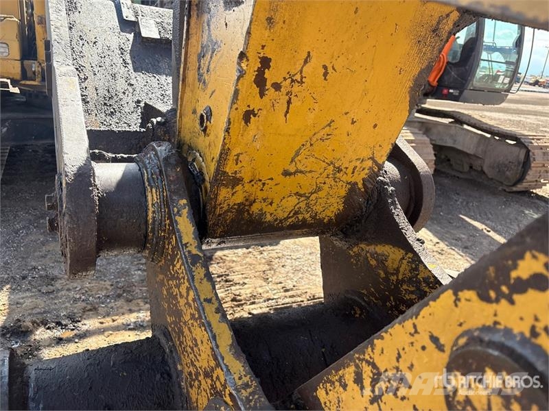 CAT 325B L Crawler excavators