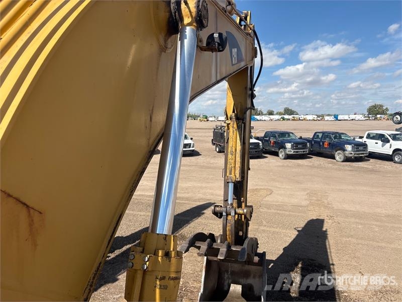 CAT 325B L Crawler excavators