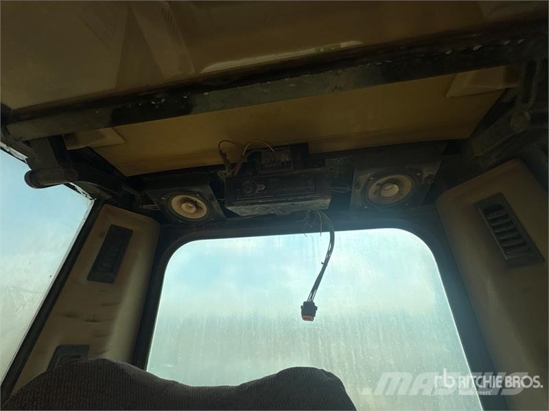 CAT 325B L Crawler excavators