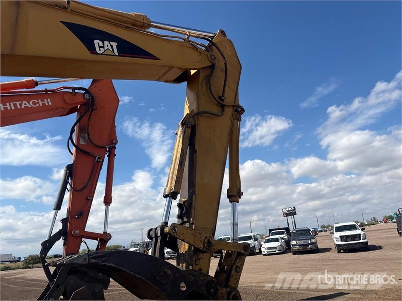 CAT 325B L Crawler excavators