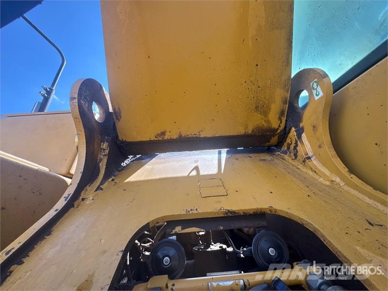 CAT 325B L Crawler excavators