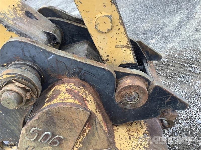CAT 325L Pelle sur chenilles