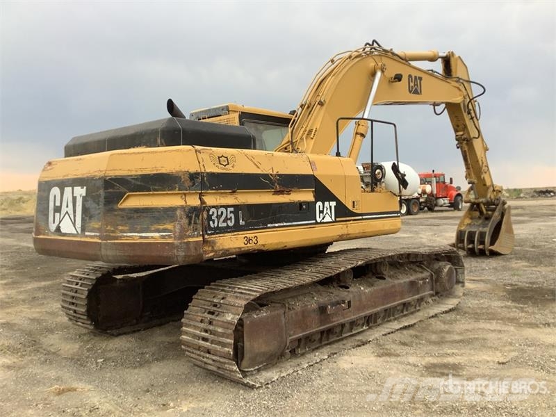 CAT 325L Pelle sur chenilles