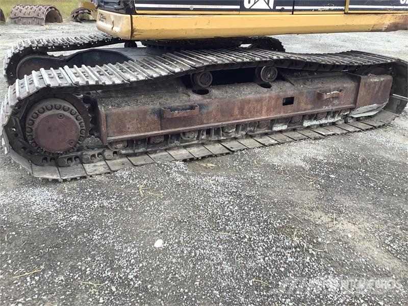 CAT 325L Pelle sur chenilles