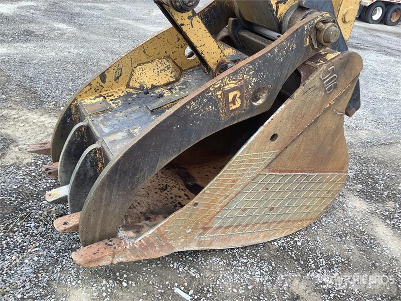 CAT 325L Pelle sur chenilles