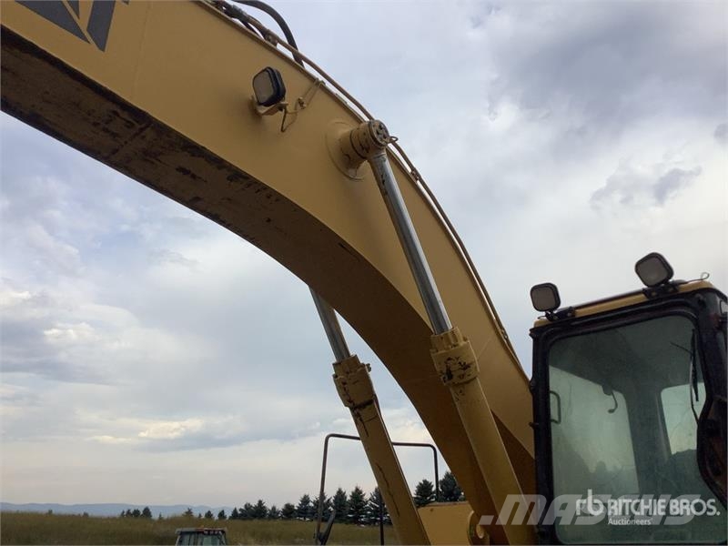 CAT 325L Pelle sur chenilles