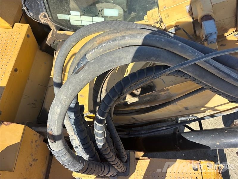 CAT 328D LCR Tracked Excavator Bagri goseničarji