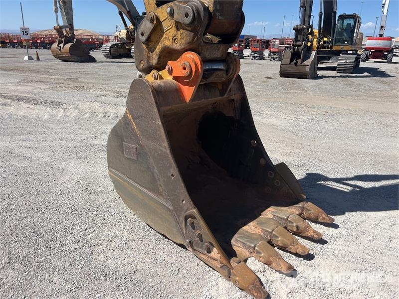 CAT 328D Tracked Excavator Bagri goseničarji