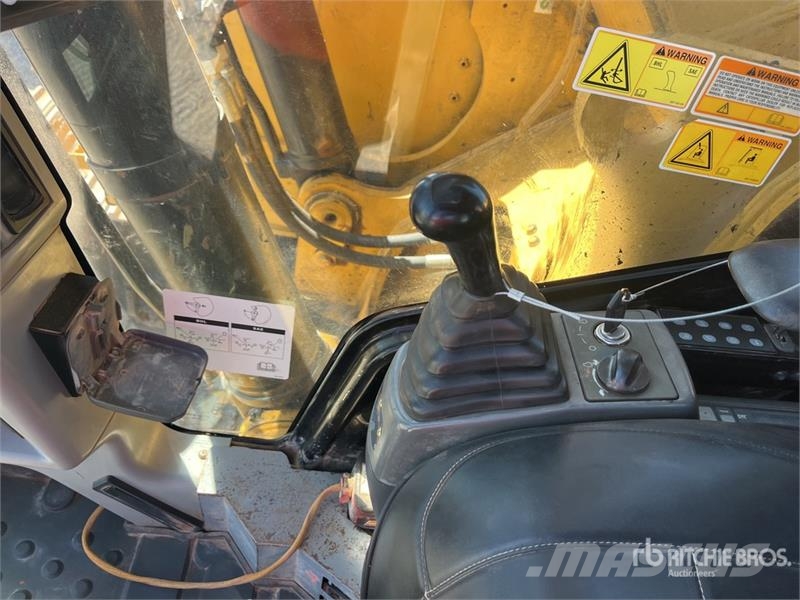 CAT 328D Tracked Excavator Bagri goseničarji