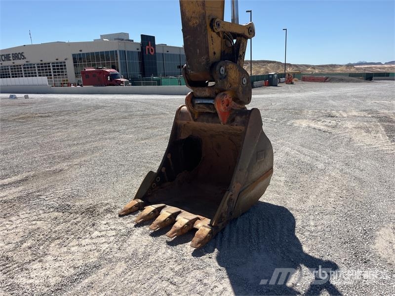 CAT 328D Tracked Excavator Bagri goseničarji