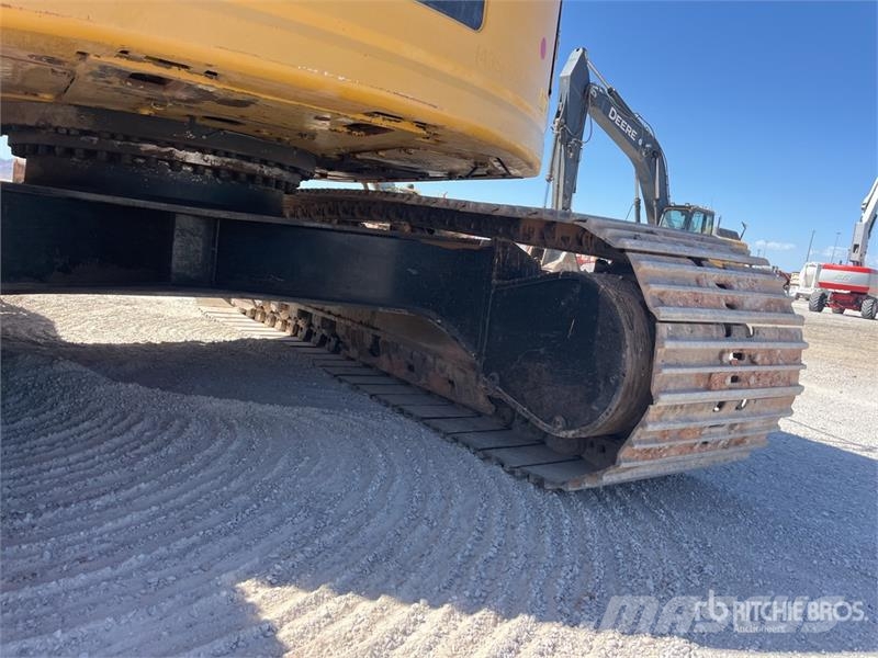 CAT 328D Tracked Excavator Bagri goseničarji