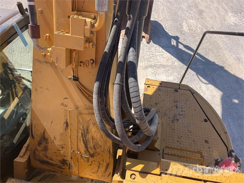 CAT 328D Tracked Excavator Bagri goseničarji