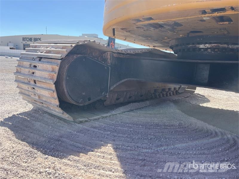 CAT 328D Tracked Excavator Bagri goseničarji