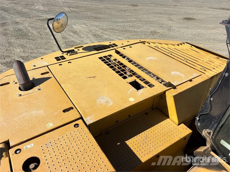 CAT 328D Tracked Excavator Bagri goseničarji