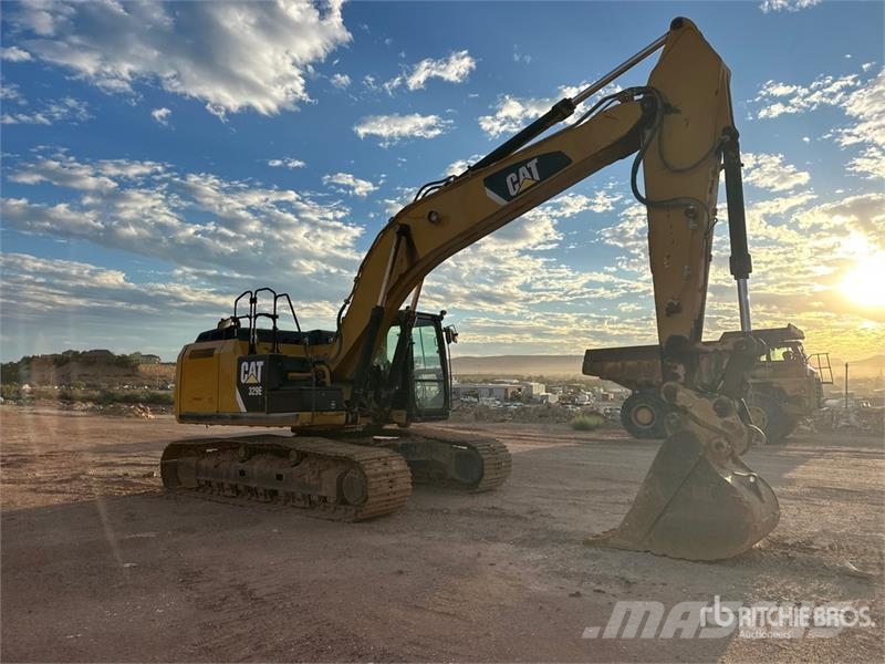 CAT 329E L Tracked Excavator Roomikekskavaatorid