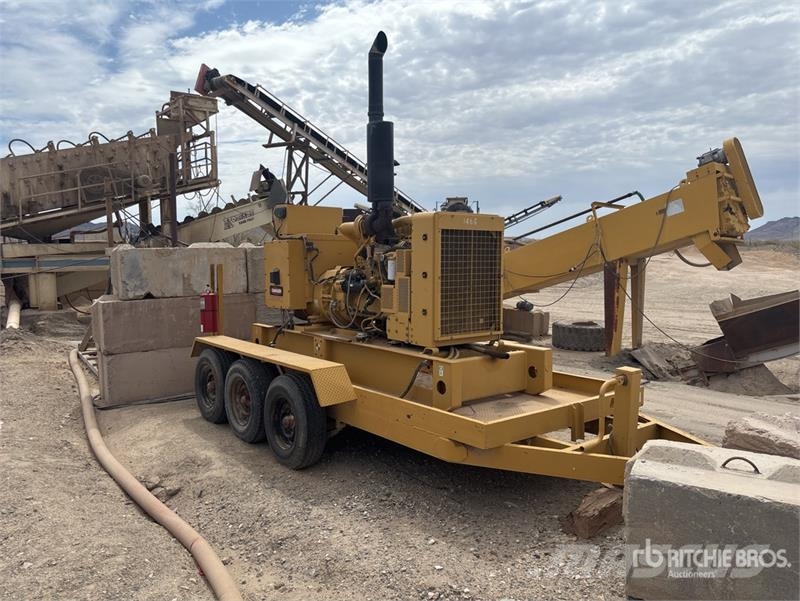 CAT 3306 205 kW Mobile Generator Set Dīzeļģeneratori