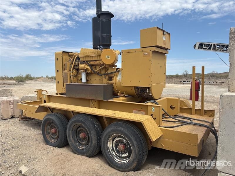 CAT 3306 205 kW Mobile Generator Set Dīzeļģeneratori