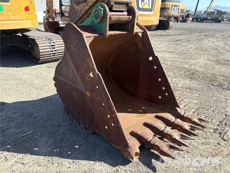 CAT 335F LCR Tracked Excavator Lánctalpas kotrók