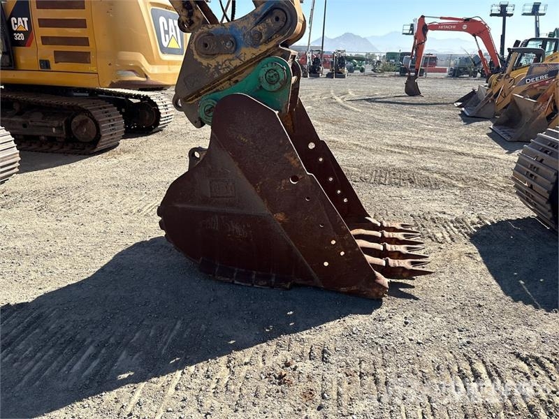 CAT 335F LCR Tracked Excavator Lánctalpas kotrók