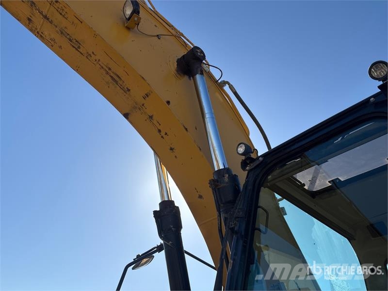 CAT 335F LCR Tracked Excavator Lánctalpas kotrók