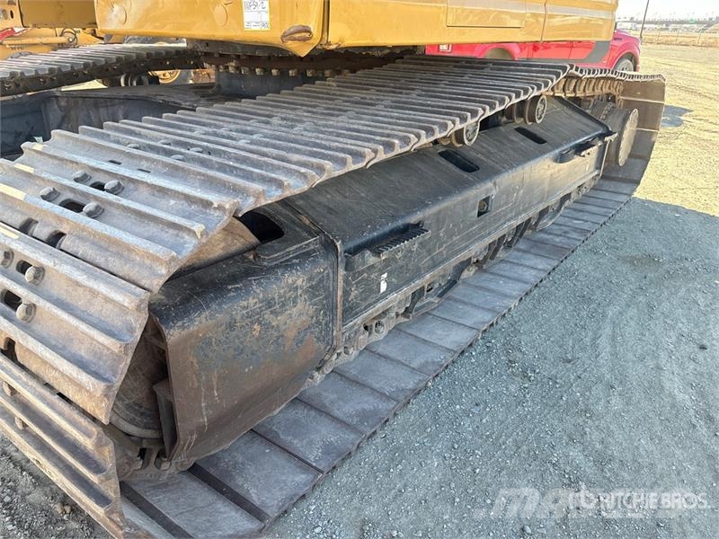 CAT 335F LCR Tracked Excavator Lánctalpas kotrók