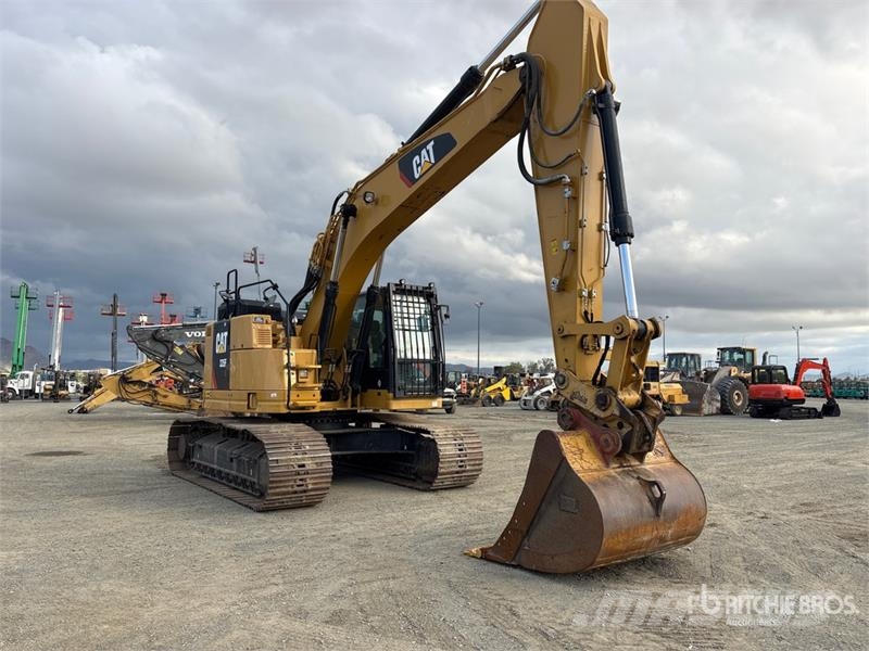 CAT 335FL CR Tracked Excavator Gravemaskiner på larvebånd