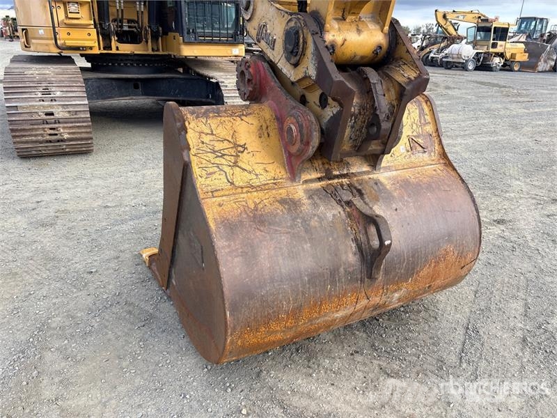 CAT 335FL CR Tracked Excavator Gravemaskiner på larvebånd