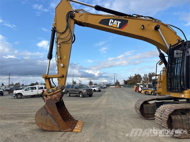 CAT 335FL CR Tracked Excavator Gravemaskiner på larvebånd