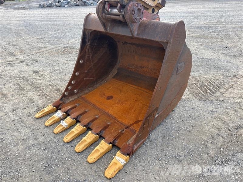 CAT 335FL CR Tracked Excavator Gravemaskiner på larvebånd