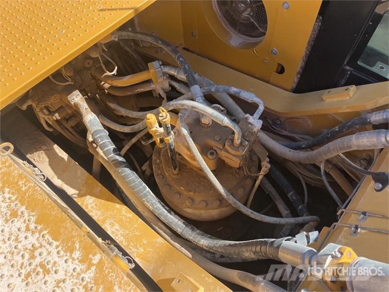CAT 336 EL Tracked Excavator Bagri goseničarji