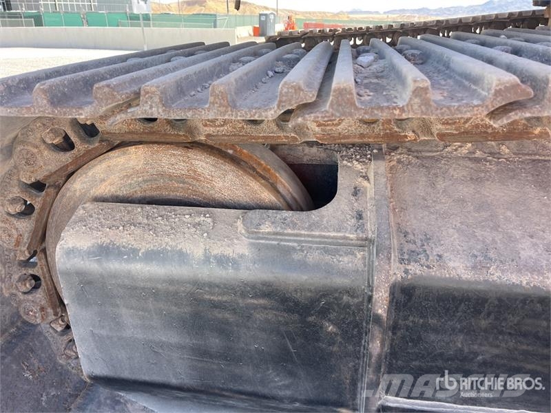 CAT 336 EL Tracked Excavator Bagri goseničarji